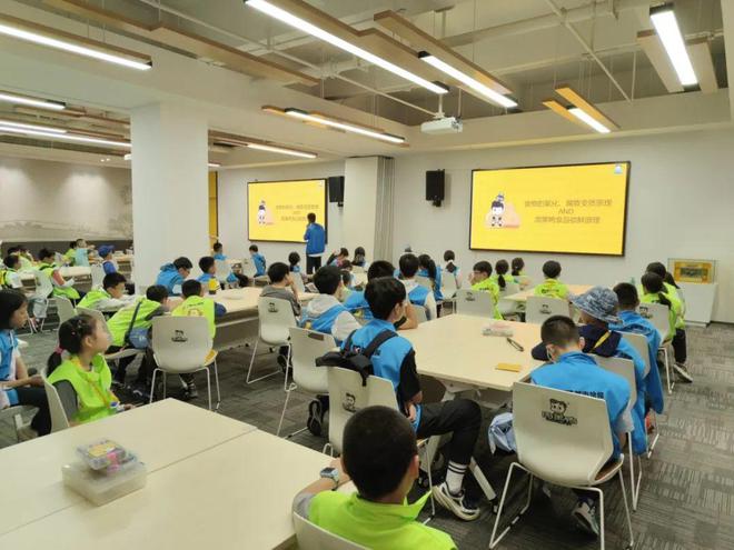 观黄鹤楼、湖北省博物馆春假爆款武汉名校夏令营开启报名开元ky棋牌狮子精品夏令营 探访武汉大学、华中科大参(图38)